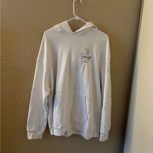 Levi’s White Graphic Pullover Hoodie – XL (Relaxed Fit)